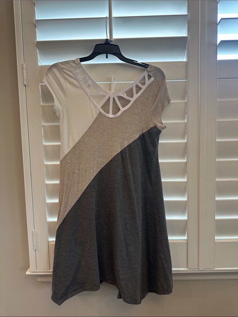 Cato White, Light Gray & Dark Gray Diagonal Colorblock Mini Dress